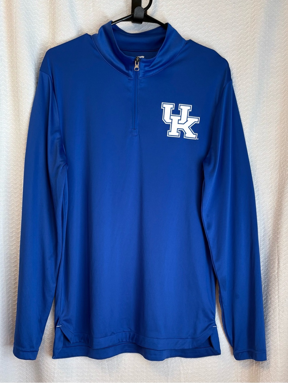 Fanatics UK Wildcats quarter-zip pullover
Men’s size M.  Like new!